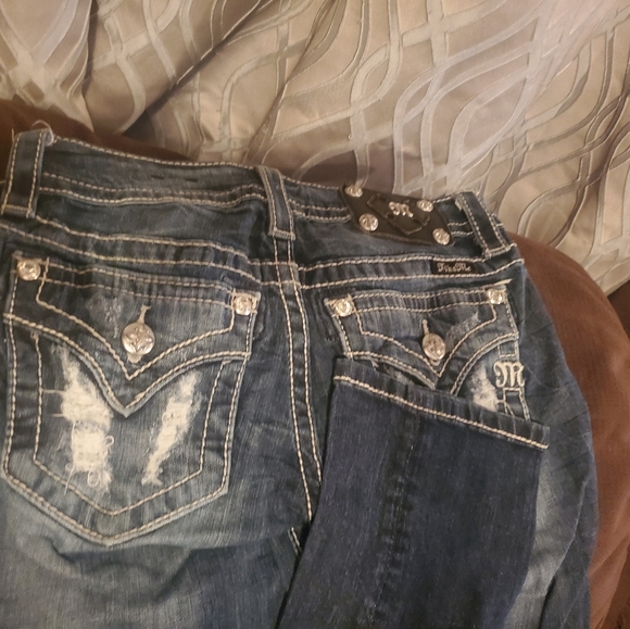 Jeans - Picture 1 of 2